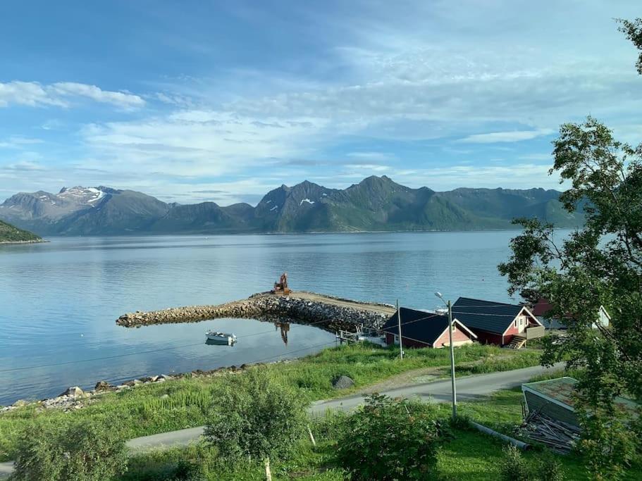 Leilighet I Rorbu Pa Kaldfarnes - Yttersia Senja Zewnętrze zdjęcie